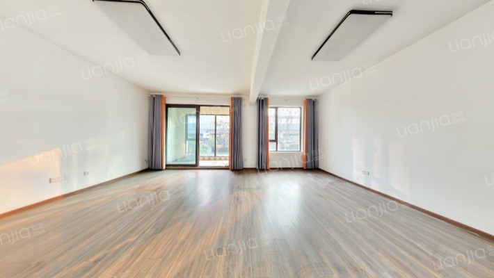 中海御湖世家西区二手房实景图