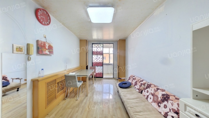 吉炭小区二手房实景图