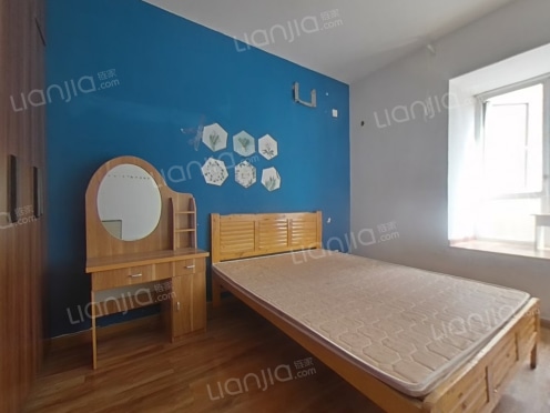 合租·民生新干线 3居室 东北卧