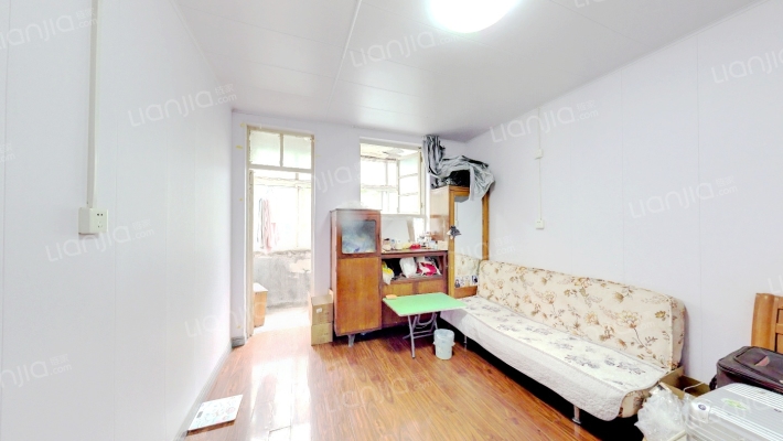 济泺路116号二手房实景图