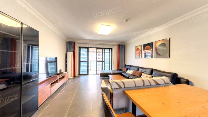 枫丹白露B区二手房实景图