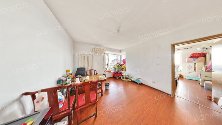 德盈里二手房实景图