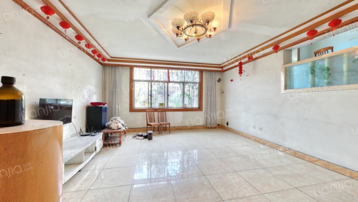 兴铁花园二手房实景图