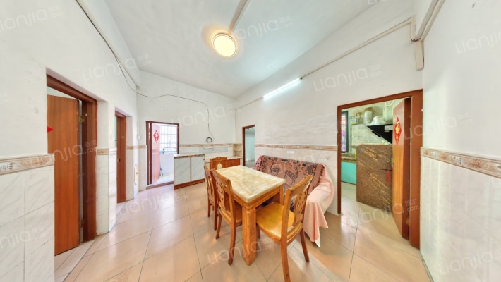 东藤小区二手房实景图