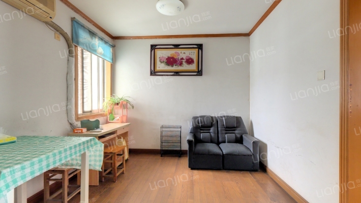 新华四村二手房实景图