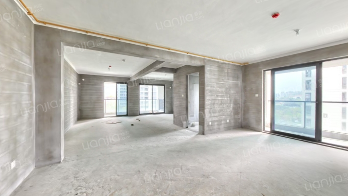 高嵘澜庭二手房实景图