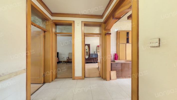 工行家属院二手房实景图