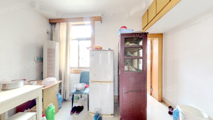 新华三村二手房实景图