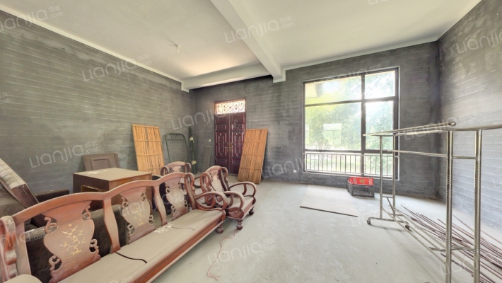 中央美墅二手房实景图