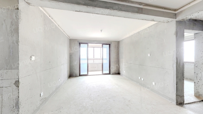 南堡雅居二手房实景图