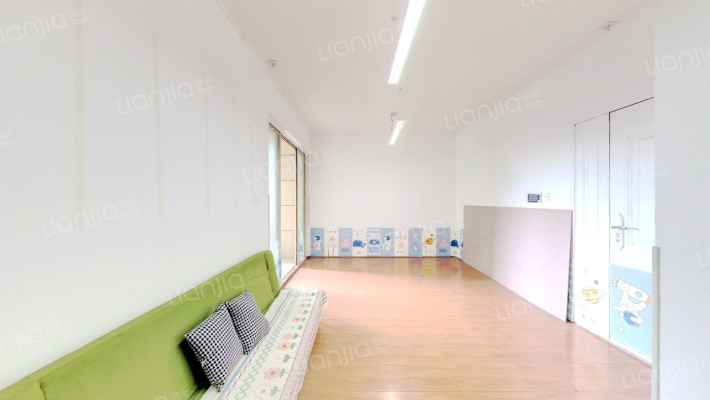 日月光伯爵湾（一期）二手房实景图