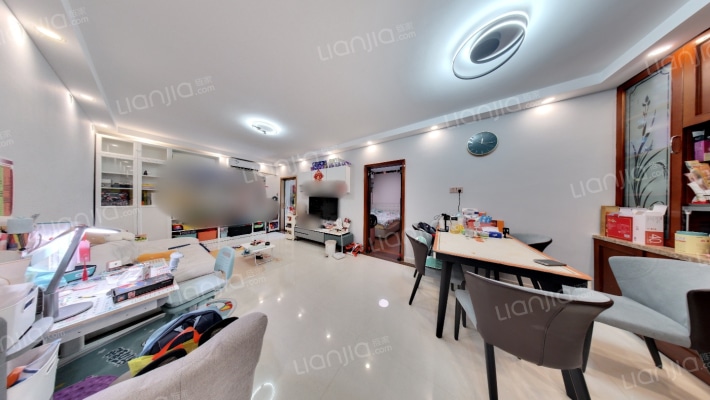 深港豪苑二手房实景图