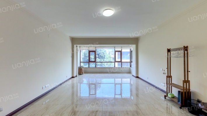 水岸枫林二手房实景图