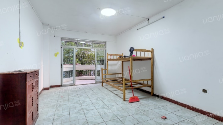 东湖花园一区二手房实景图