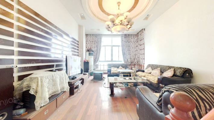 变维小区二手房实景图