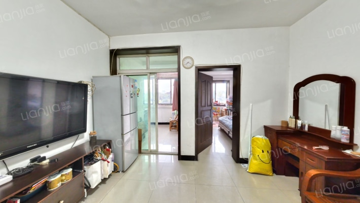 新鸿一区二手房实景图