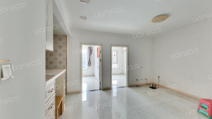 新华国际公寓二手房实景图