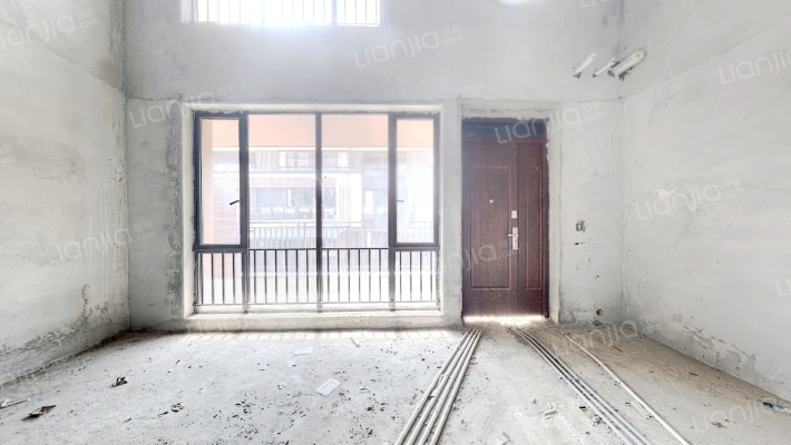 保利合锦领秀山二手房实景图