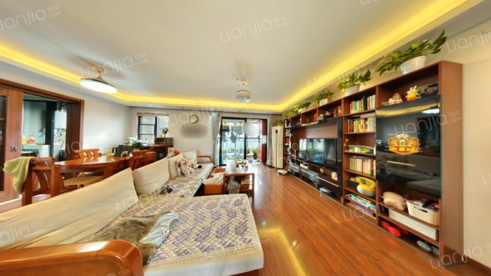 万科城三期二手房实景图