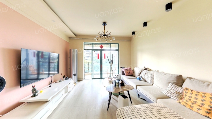 渝中名郡二手房实景图