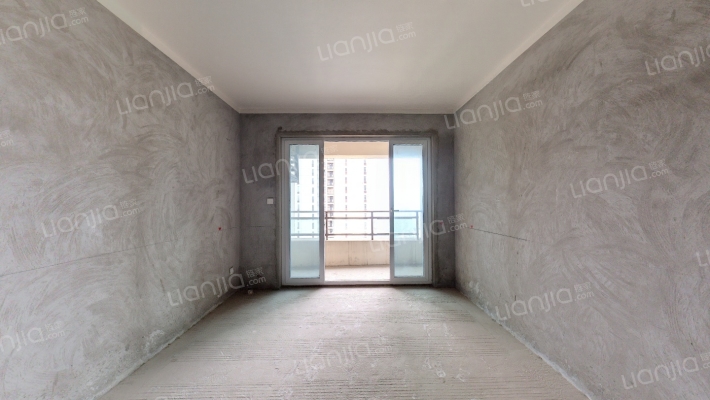 中建御湖壹号A御峰二手房实景图