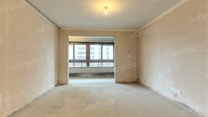 金吉华冠苑二手房实景图