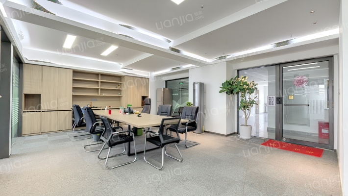 绿地启航社二手房实景图