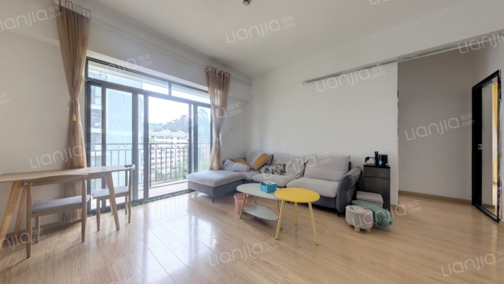 都市名典二手房实景图