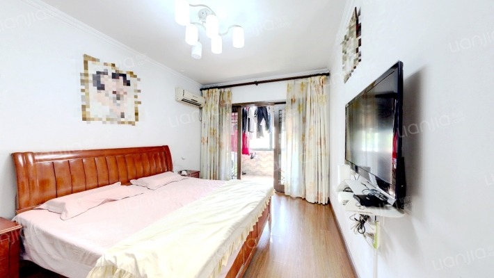 栅栏门铁路埂二手房实景图