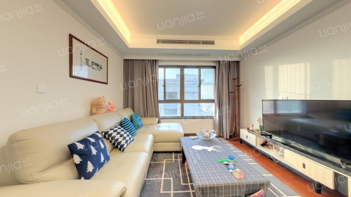 西欧翡翠苑二手房实景图