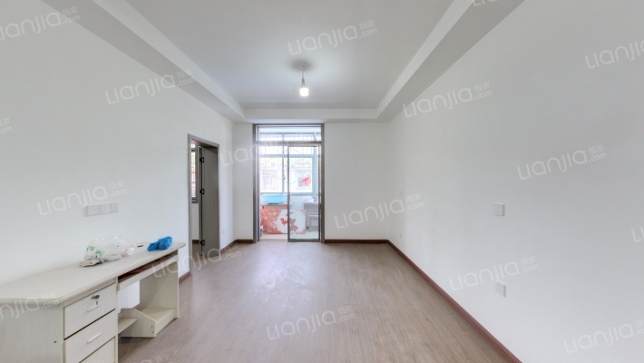 财政局宿舍二手房实景图