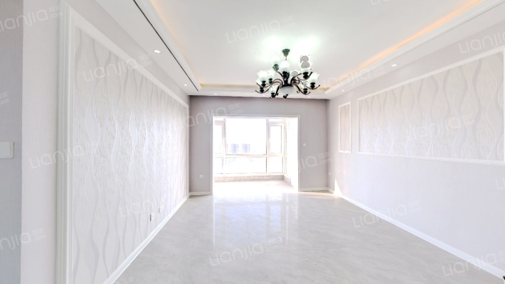 丽都新城爱丽香舍二手房实景图