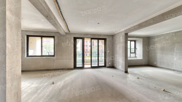 雅海苑二手房实景图