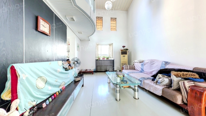 怡园洋房二手房实景图