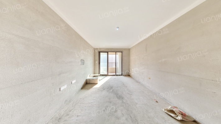 和昌优地二手房实景图