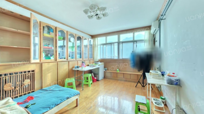 松竹新苑二手房实景图