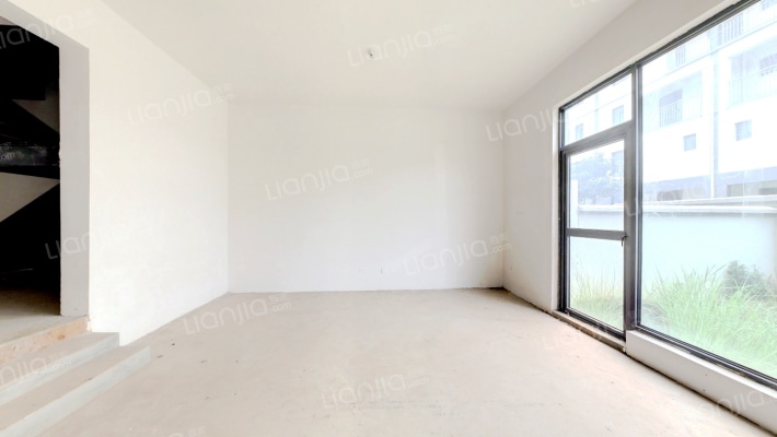 航空艺术港二手房实景图