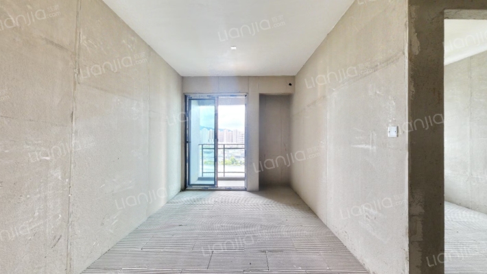 融创云湖十里B区二手房实景图