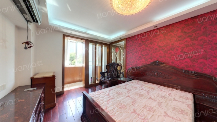 威海路888弄二手房实景图