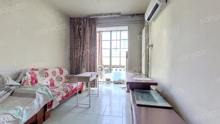 市场街74-82号二手房实景图