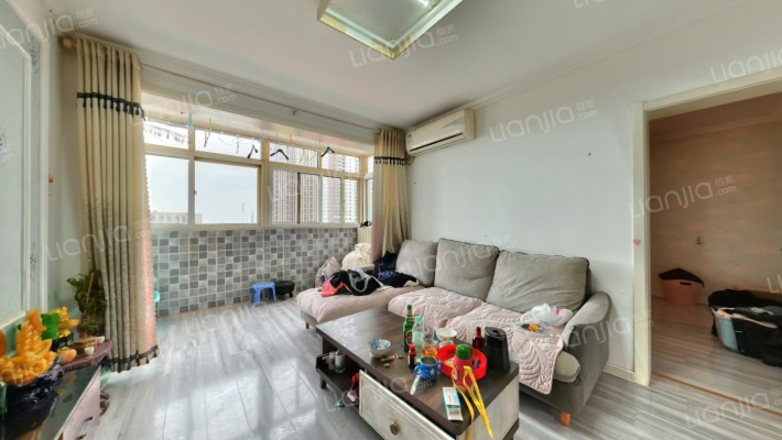 亚麦家园二手房实景图