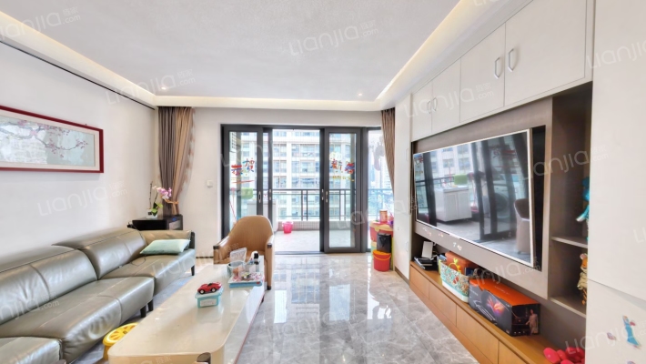 富力天河华庭二手房实景图