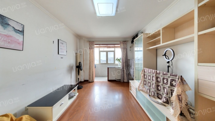 德胜门西大街74号二手房实景图