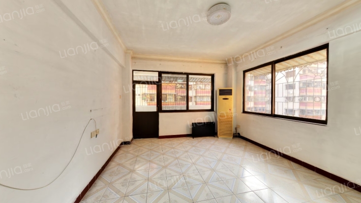 至华苑二手房实景图