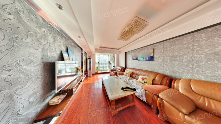 四季花城（莱山）二手房实景图