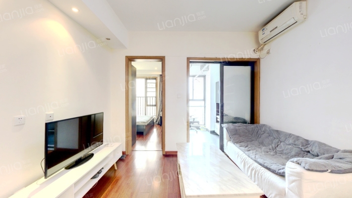 蓝光云鼎二手房实景图