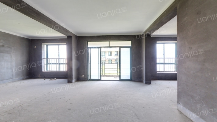 中南江景园二手房实景图