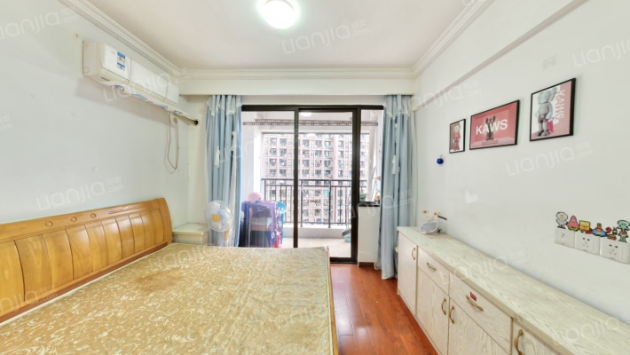 世茂上游墅二期二手房实景图