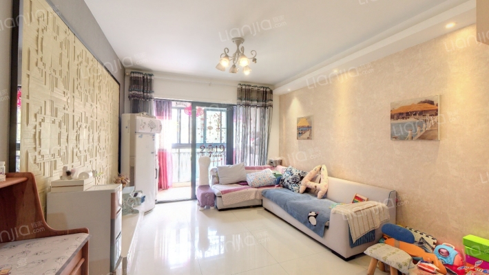 义圣名苑二手房实景图