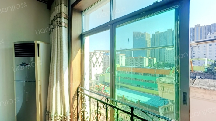 城市绿洲花园二手房实景图